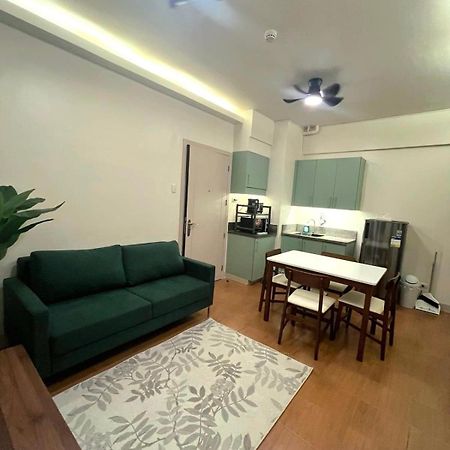 Bed and Breakfast Pioneer Woodlands à Mandaluyong Extérieur photo